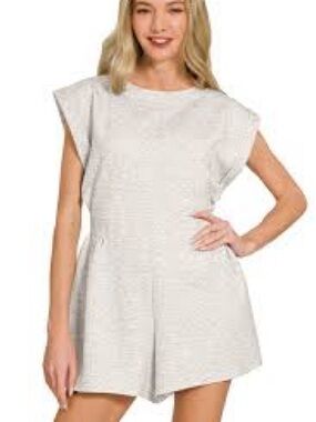 Zenana Grey Romper Sz M NWOTs